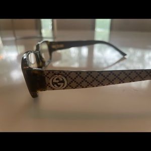 Gucci reading glasses